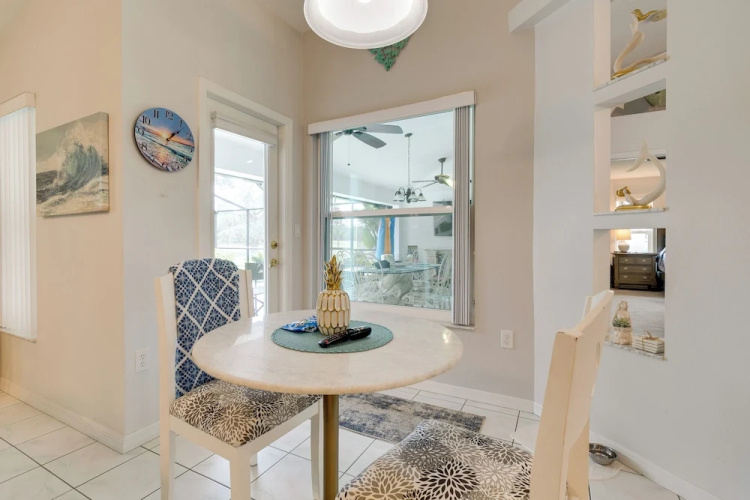 Spring Hill Home - Pool, Grill & Golf Course Views
