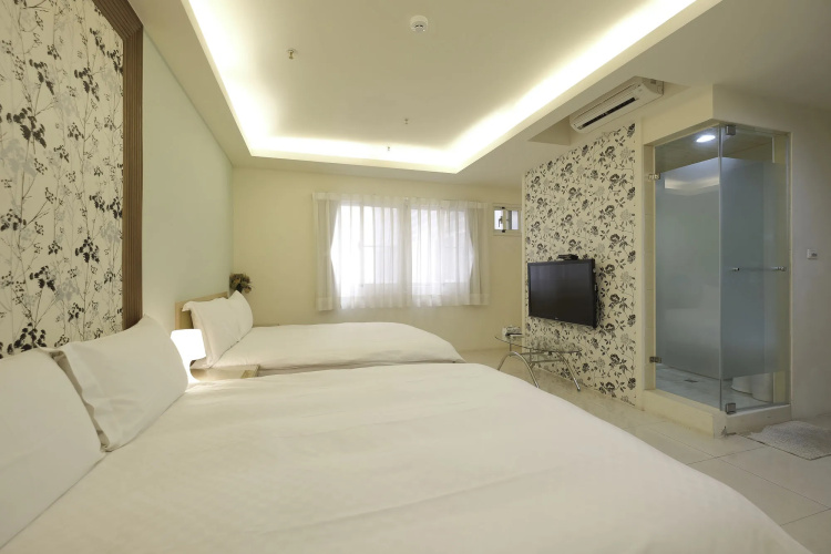 LJ hotel