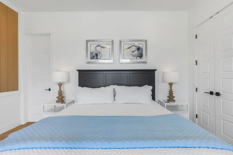 Beach Blessing- Pool Elevator Sleeps 16 SIX Bedrooms 6 Baths