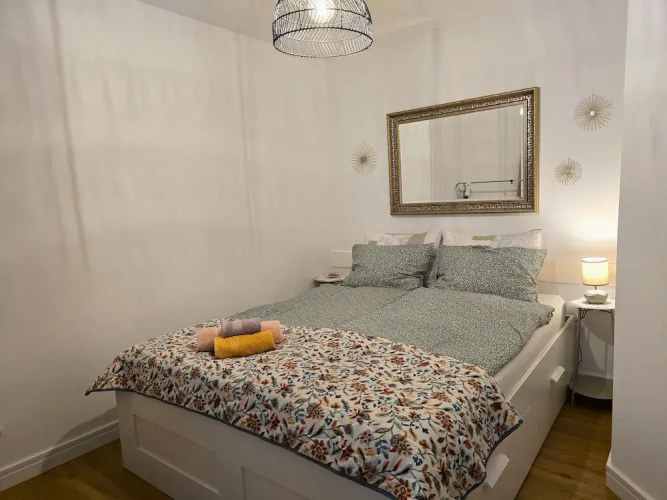 Two-Bedroom Apartment SEVEN