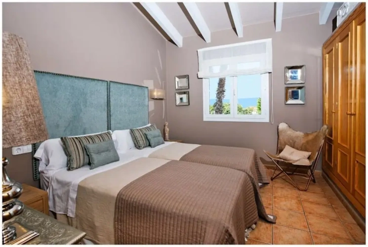 3 Bedrooms Villa