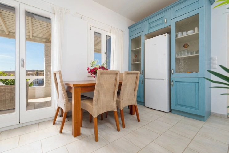 2 Bedrooms Apartment with balcony and with sea view