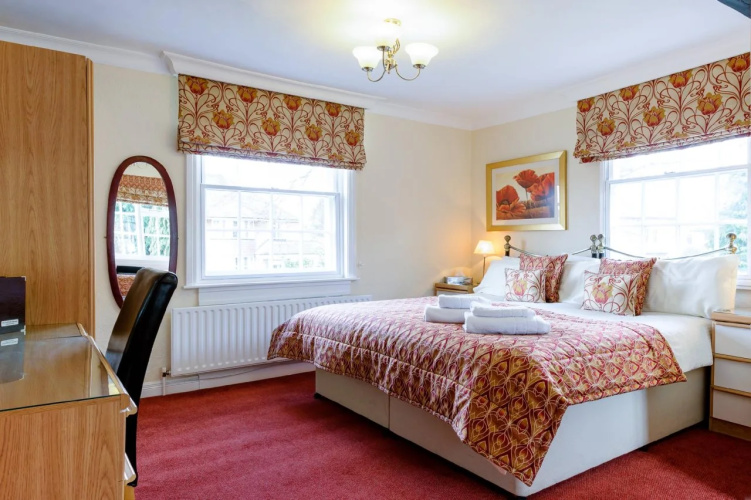 Springfield House - Birmingham Airport & NEC