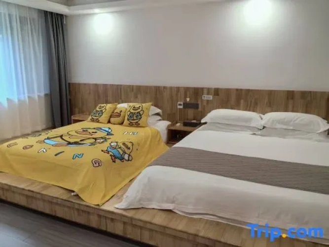Family Suite with mountain view
