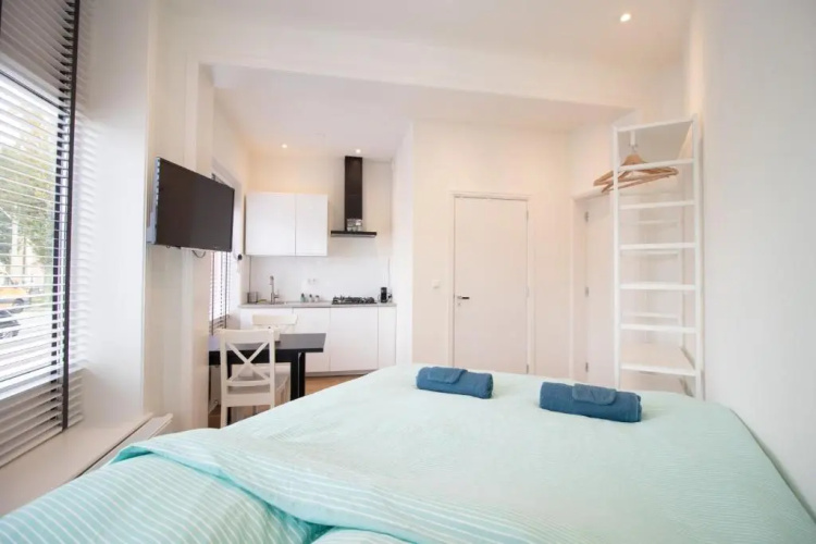 Escamp Apartments