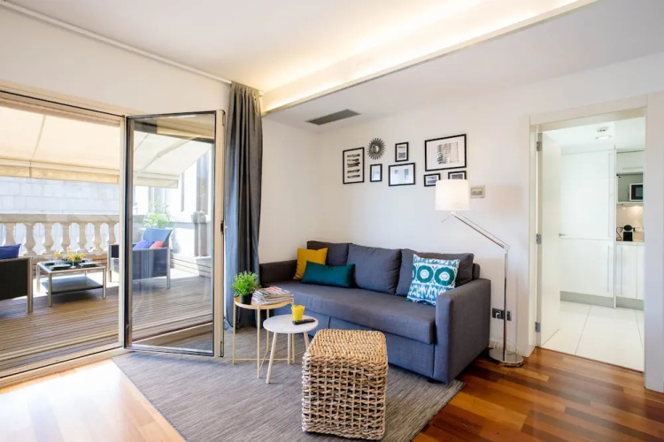 Unique Rentals - Placa Catalunya