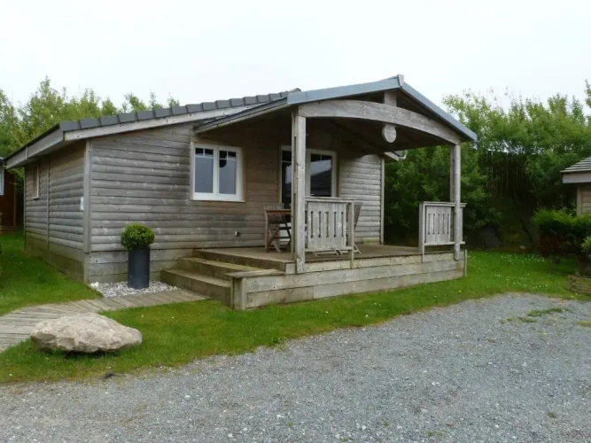 2 Bedrooms Chalet