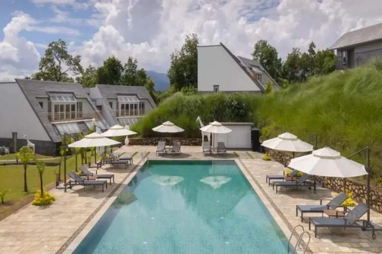 Himalayan Hideaway Resort Pokhara, The Centara Collection