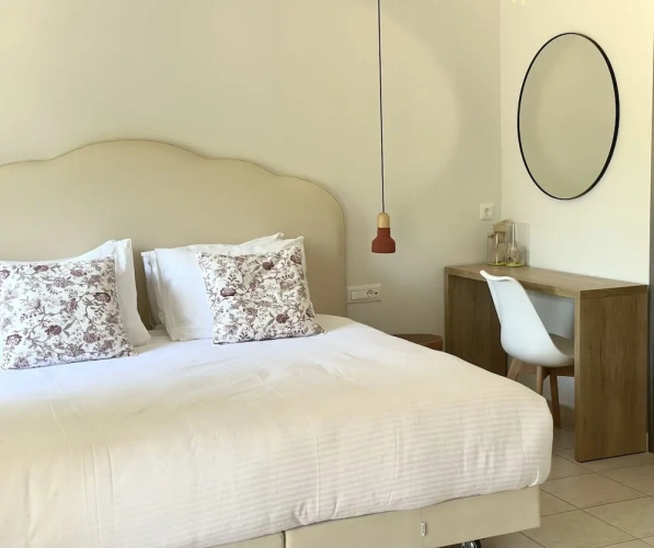 Triple Studio with balcony and with partial sea view