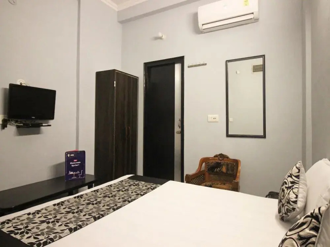 OYO 9750 Hotel Atithi