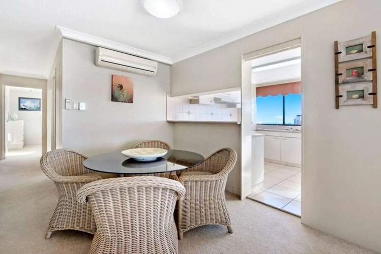 ULTIQA Beach Haven At Broadbeach