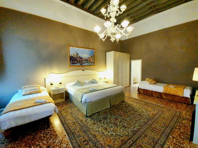 Superior Quadruple room