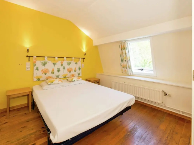 Cottage in Ferrieres With Sauna & Garden
