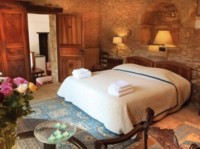 Chambre D'hôtes La Rossillonie