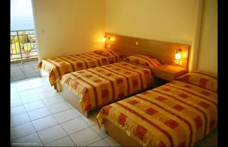 2 Bedrooms Standard Family room