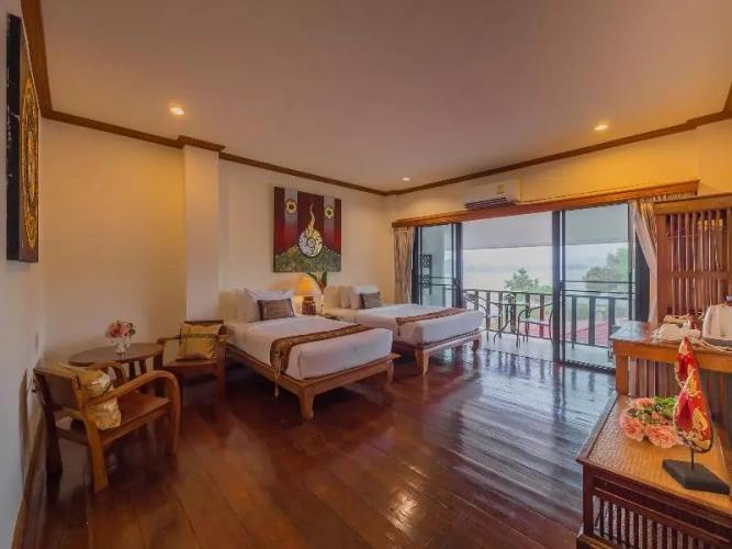 Deluxe Twin room with balcony