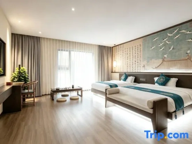 Luxury Twin Family room