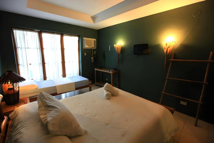 Hannah Hotel