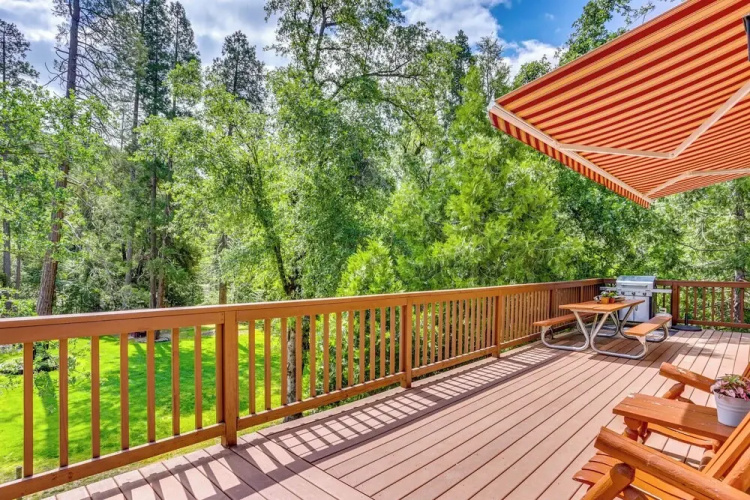 Rustic Oakhurst Retreat < 4 Mi to Bass Lake!
