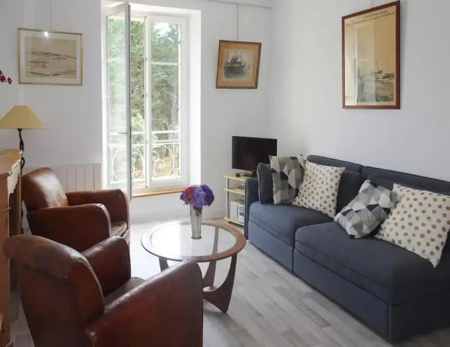 Apartment, Beg Meil