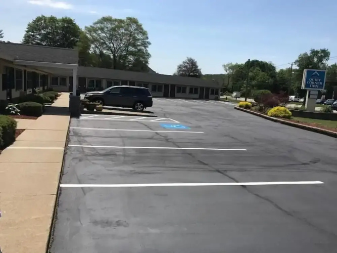 Americas Best Value Inn Brooklyn