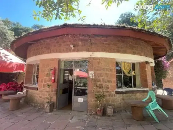 Seven Olives Hotel