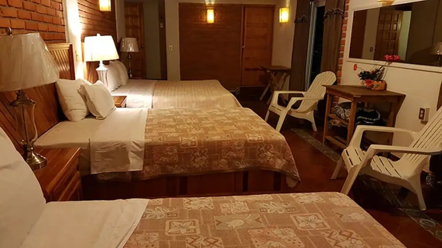 Standard Triple room