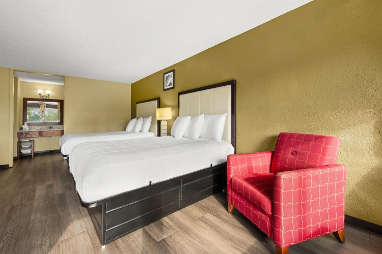 Standard Quadruple room