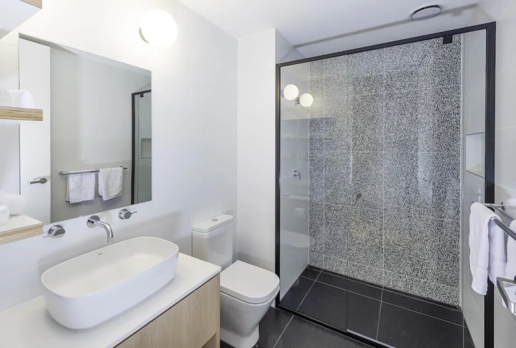 1 Bedroom Apartment with balcony