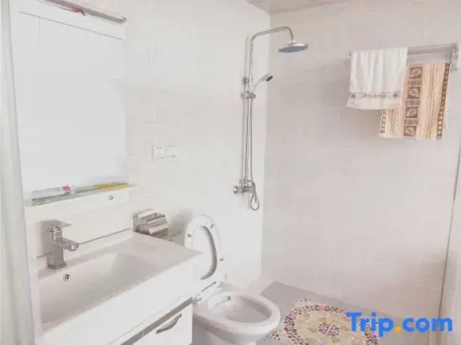 Lizhen Hotel, Lixian County