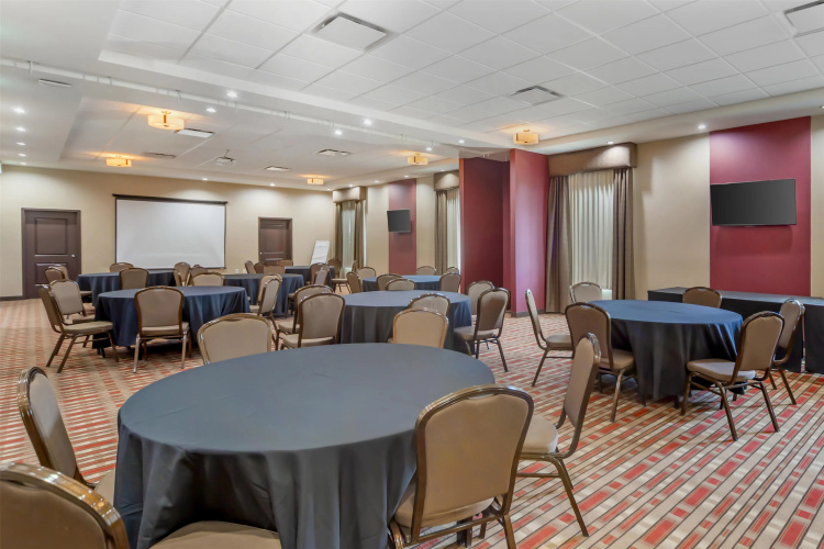 Best Western Plus Hinton Inn & Suites photo 21