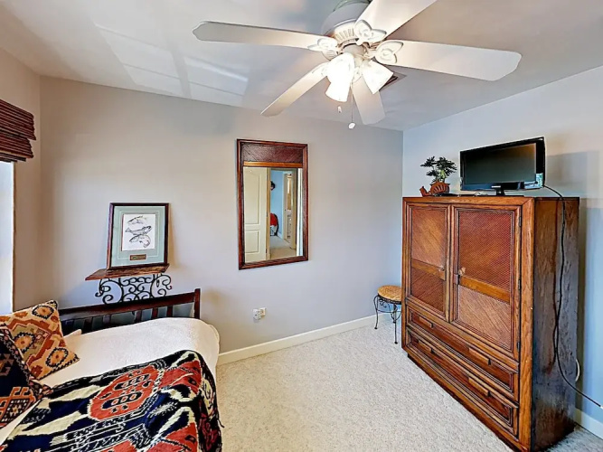 584 Marathon - 3 Br Home