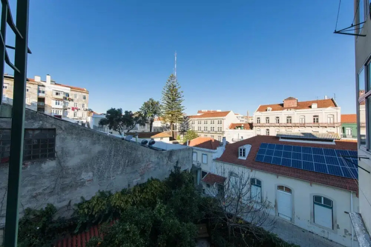 Spacious 4bdr River View