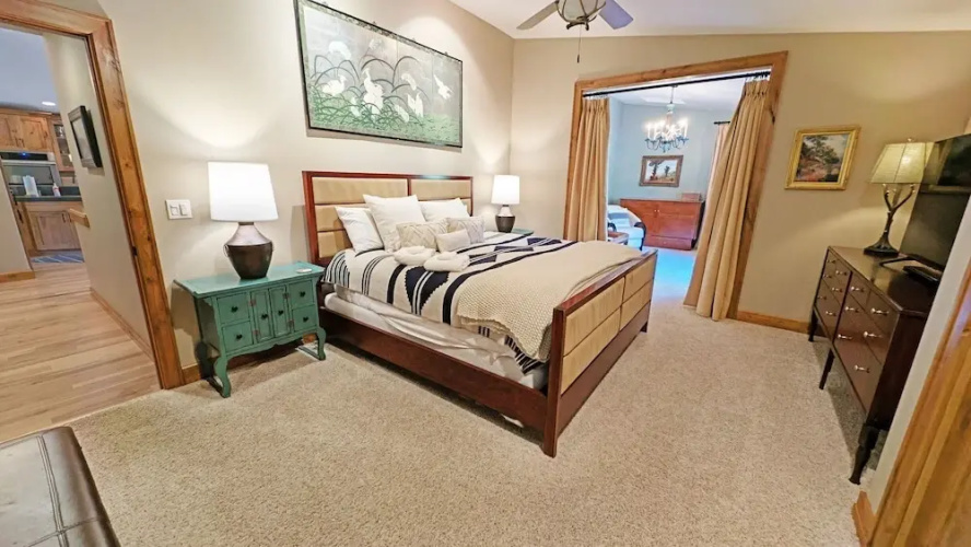 Yellow Pine 32 6 Bedroom Home
