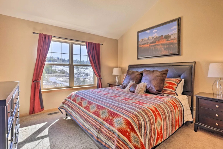 Gorgeous Fraser Townhome w/ Private Hot Tub!