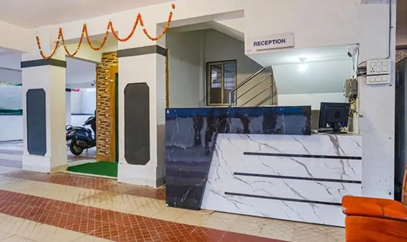 Fabhotel Grandeur