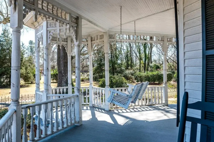 The Gables Inn and Gardens