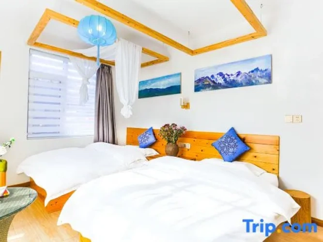 2 Bedrooms Luxury Suite with balcony