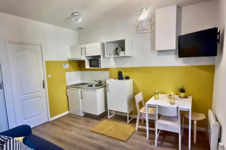 1 Bedroom Apartment