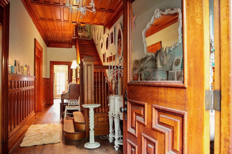 Vintage Chic Inn