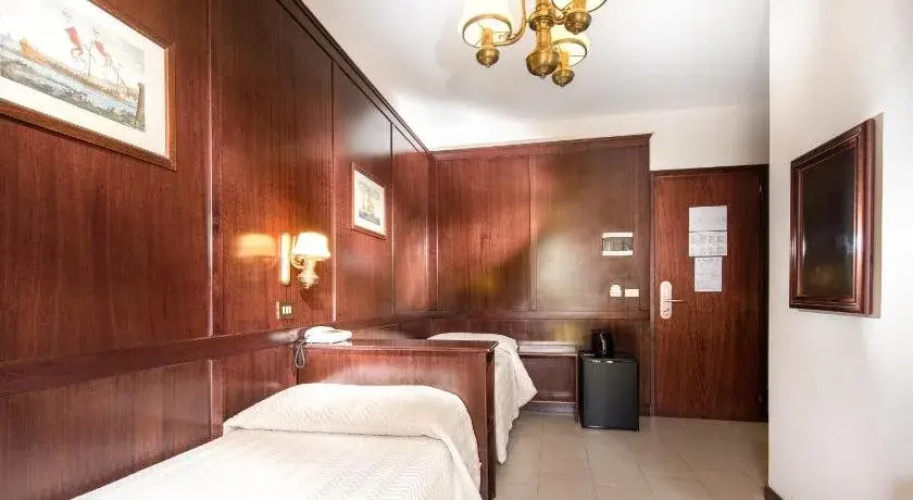 Hotel Capanna DOro