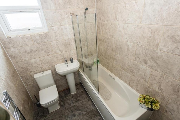 3 Bedrooms Double Cottage