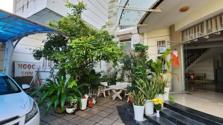 Ngoc Son Hotel