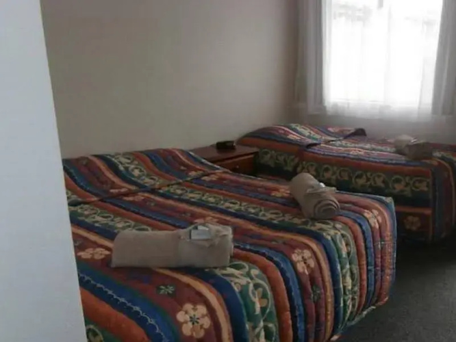 Golden Hills Motel