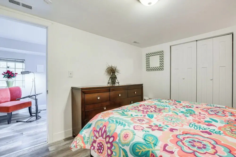 Dog-friendly Apt w/ Yard: 10 Mi to Downtown