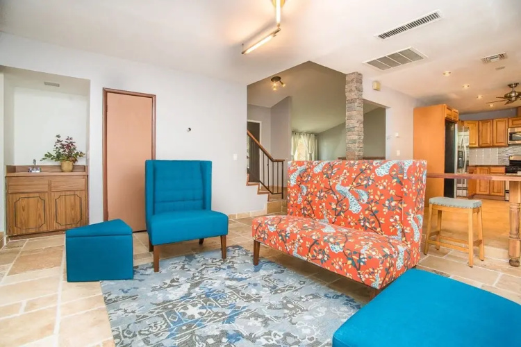 Retro Vegas Utopia Sleeps 14 with Pool