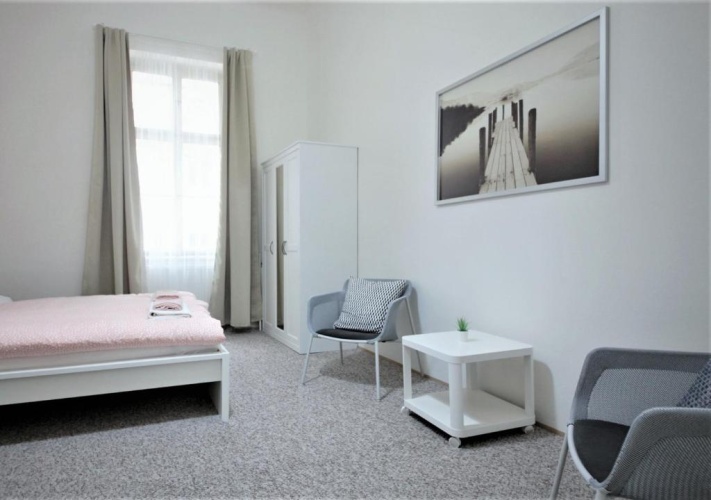 3 Bedrooms Apartment