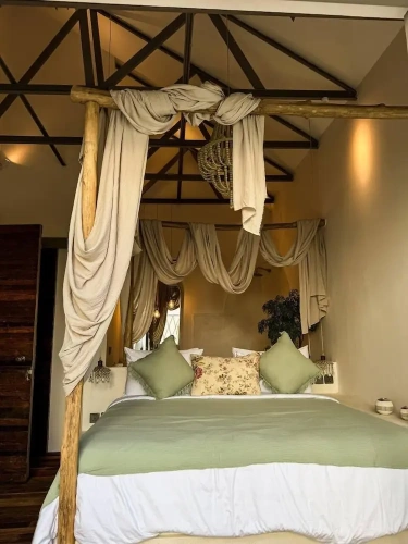 2 Bedrooms Villa