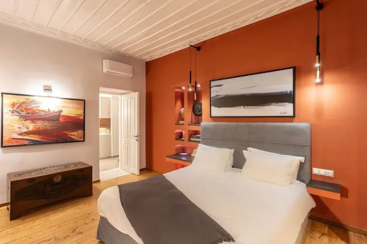 Camara Suites