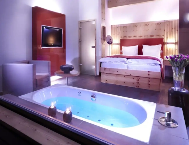 Deluxe Suite
